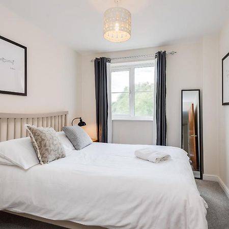 Modern 2 Bedroom Apartment In Popular Jericho !!! Oxford Ngoại thất bức ảnh