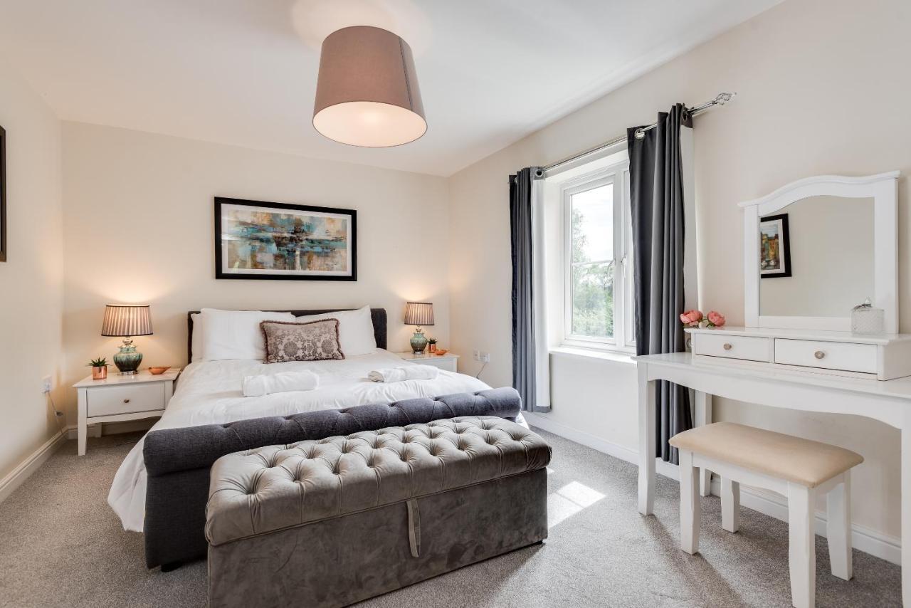 Modern 2 Bedroom Apartment In Popular Jericho !!! Oxford Ngoại thất bức ảnh